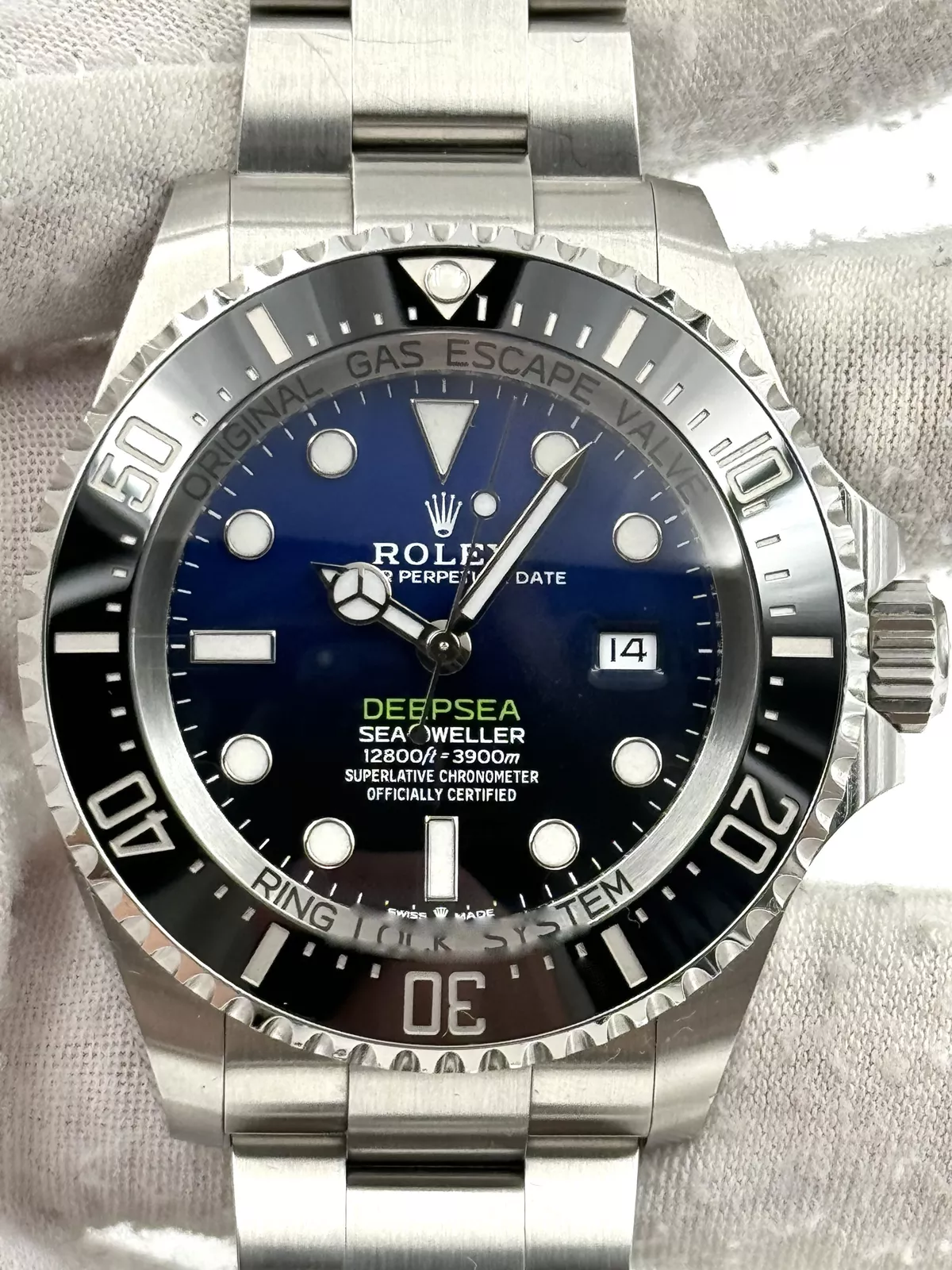 Rolex Deepsea Sea-Dweller 126660